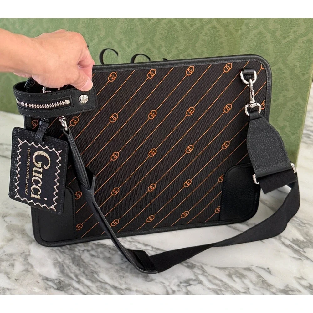 NWT Gucci 752595 Unisex Interlocking Medium GG Messenger Bag